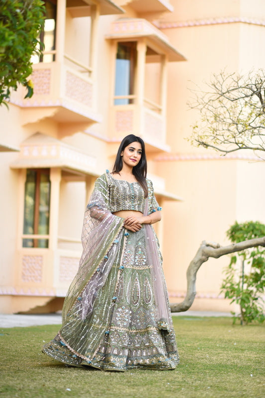 Showstopper Lehenga